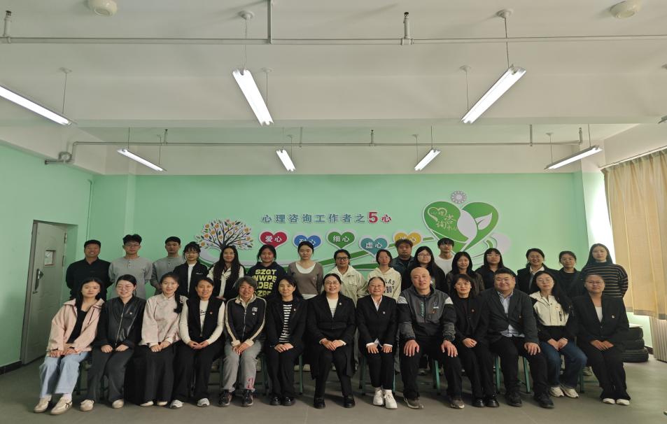 93ab4827f93c8eaa1ea622863fb4c81