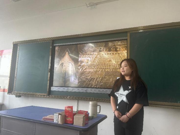 f7d51a1428add4cd403180127e9324b